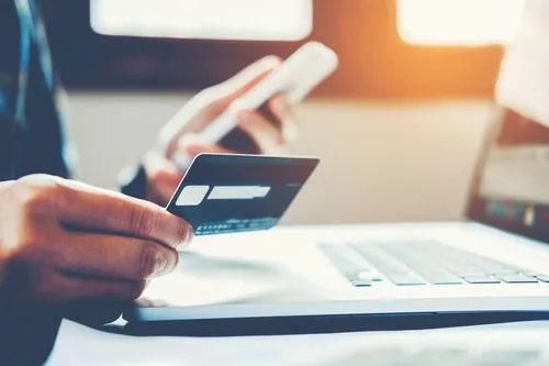 This might be the cheapest way to buy cryptoassets with a credit card* via the eToro trading platform Hero Image